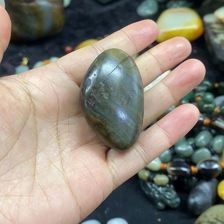 和田玉（糖玉）未镶嵌挂件