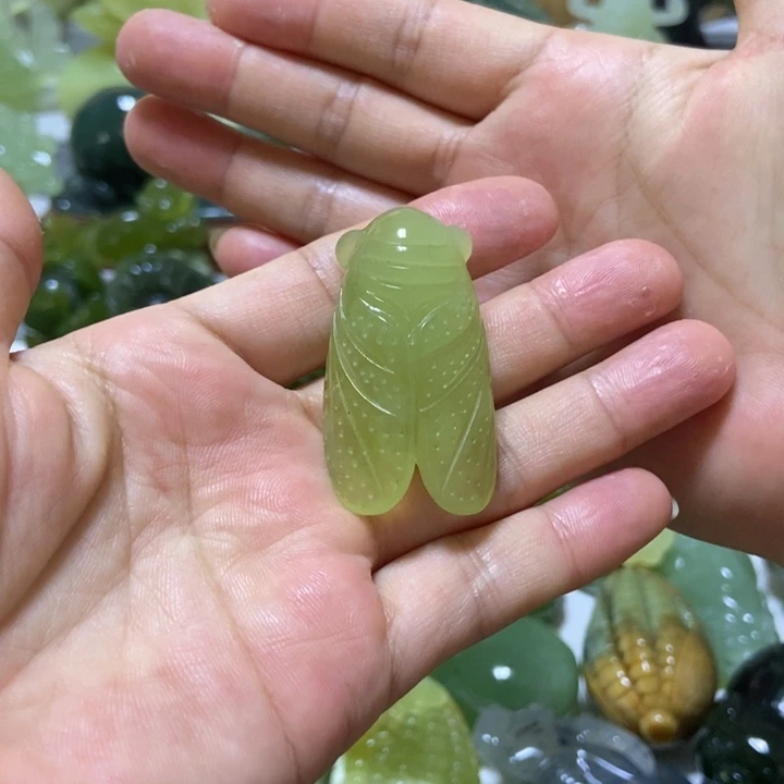 【闪购商品】蛇纹石玉未镶嵌挂件