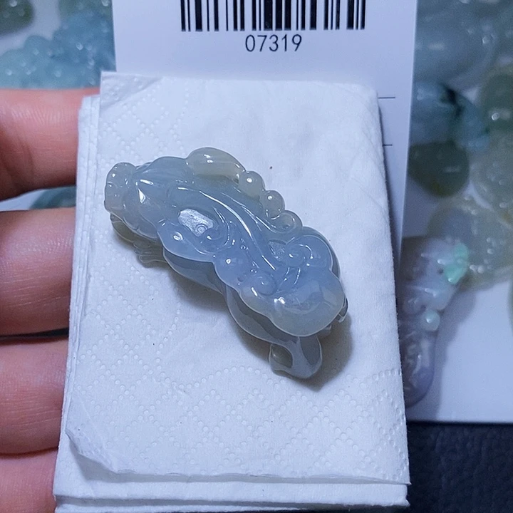 翡翠未镶嵌颈饰天光墟翡翠市场现金代购
