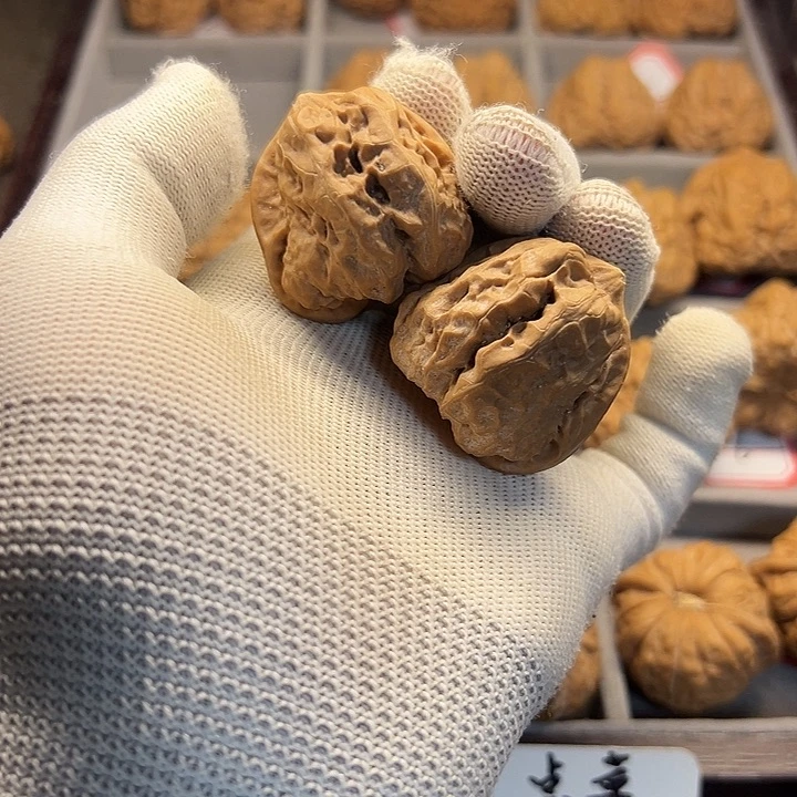 文玩核桃吊坠37.5尺蛤蟆头