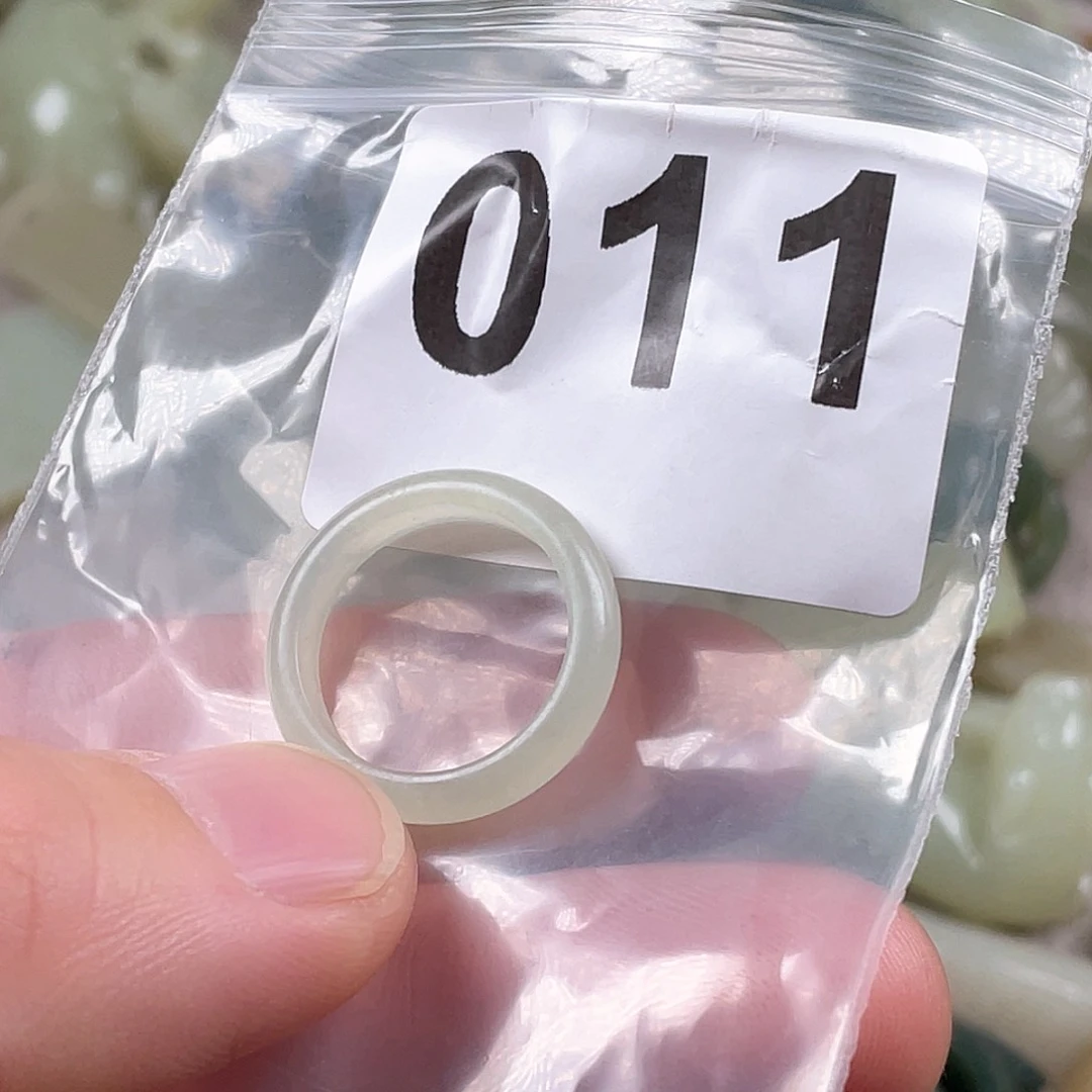 和田玉（糖玉）颈饰未镶嵌