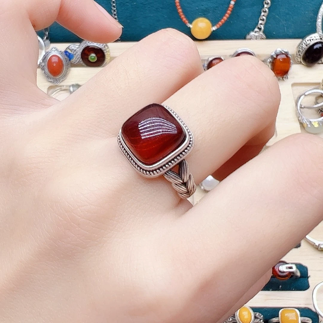 血珀戒指银S925镶嵌天然血珀