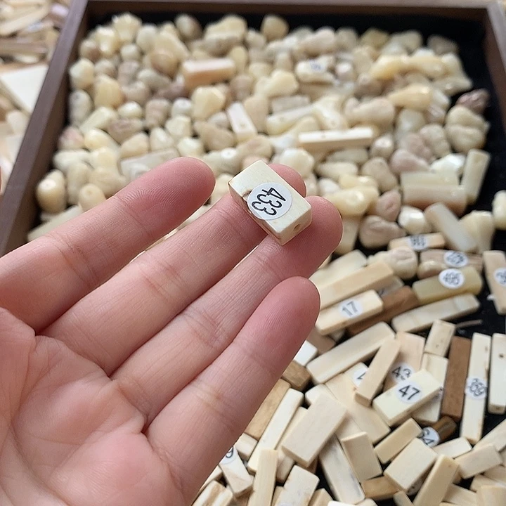 泥塑不打孔联系客服