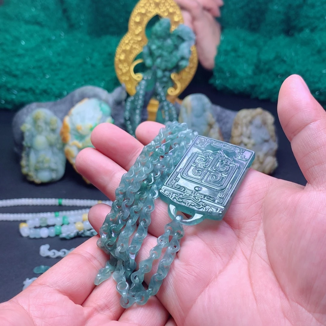 一***间定制翡翠未镶嵌翡翠