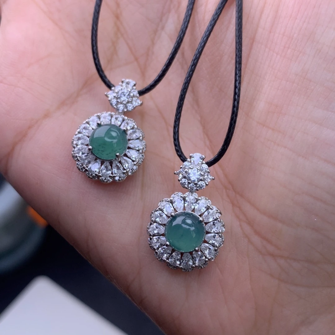 翡翠未镶嵌挂件吊坠多样性发一个