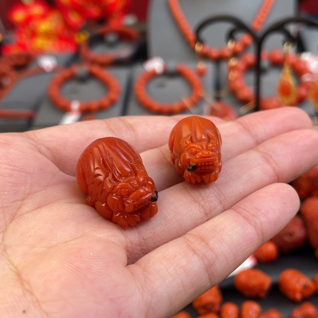 南红玛瑙雕刻件未镶嵌