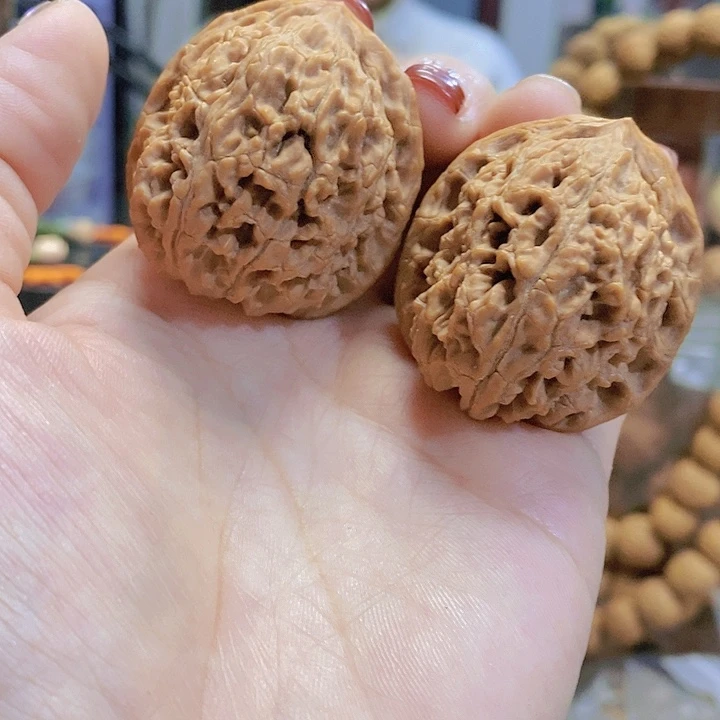 【闪购商品】文玩核桃把件38水龙红皮