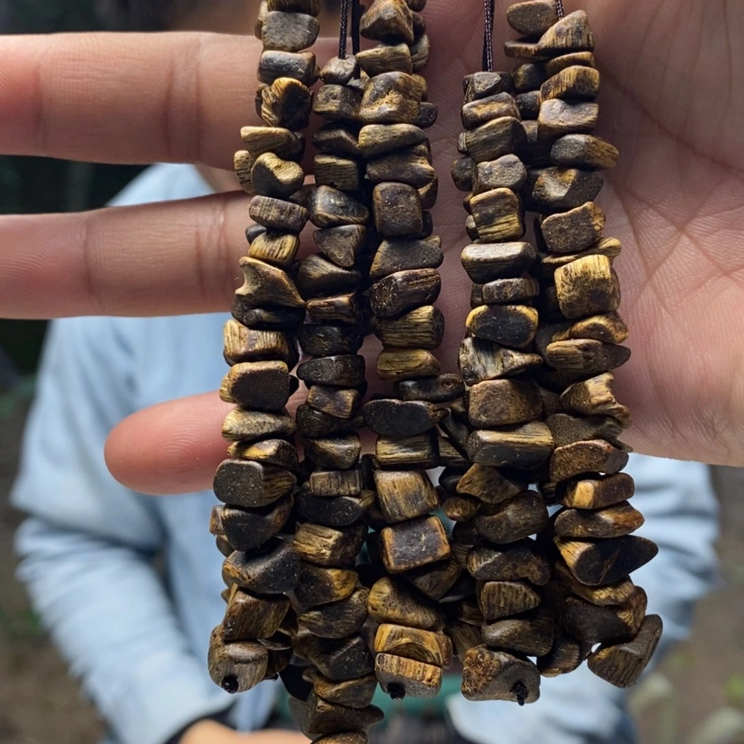 沉香沉香木制品车挂多样性发一