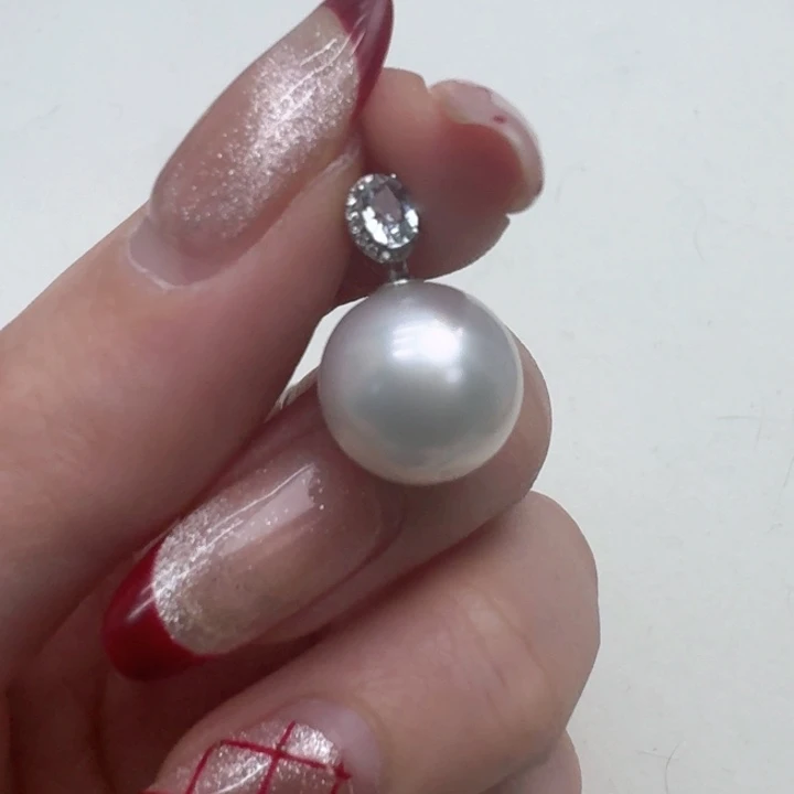 海水珍珠颈饰18K金镶嵌