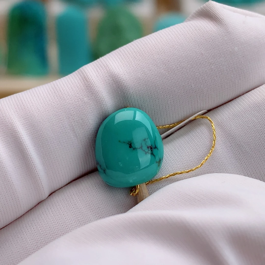 绿松石未镶嵌挂件