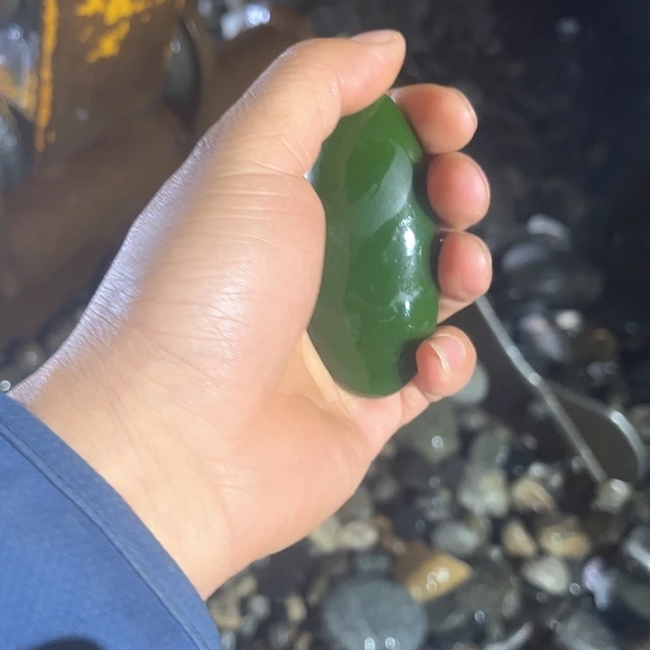 未镶嵌和田玉（糖玉）挂件