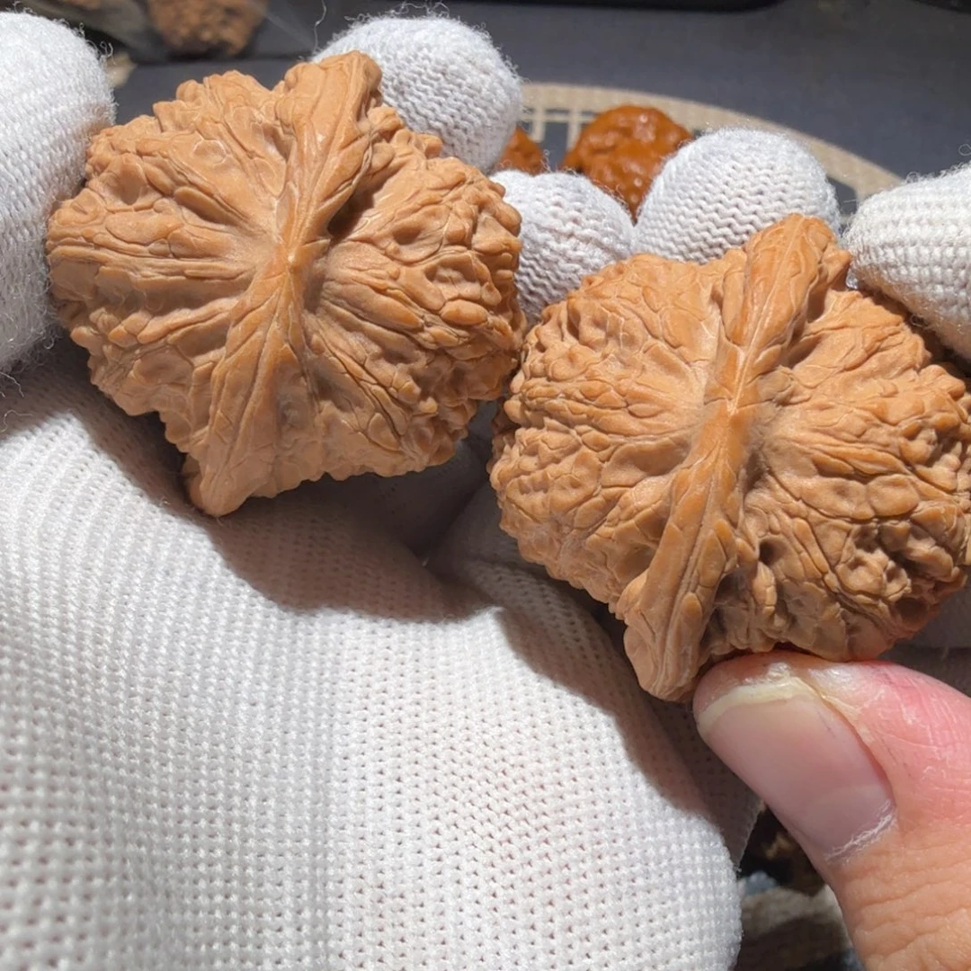 把件文玩核桃血麒麟