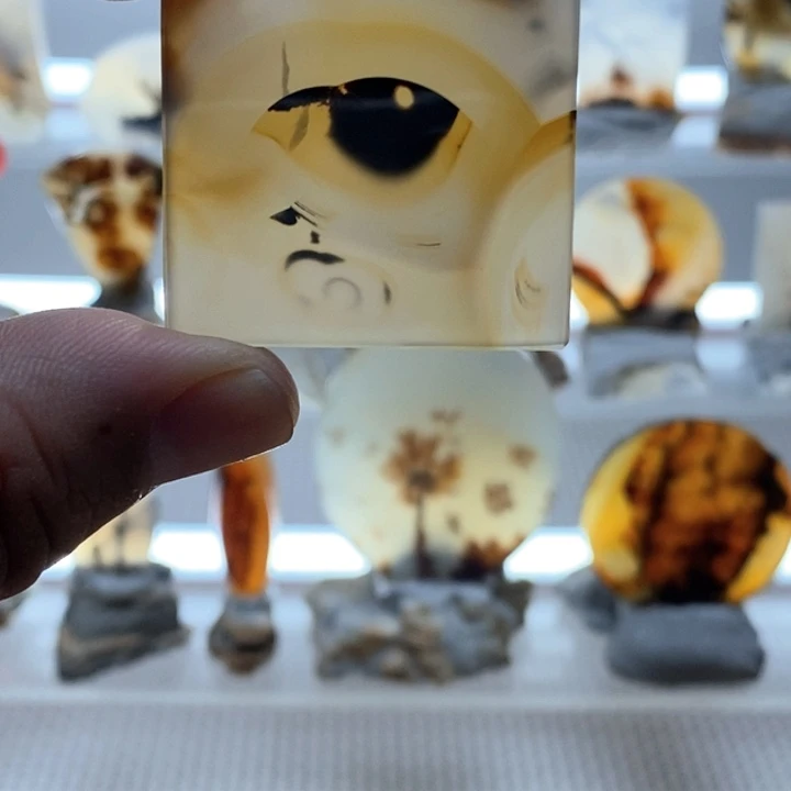 合金颈饰玛瑙/玉髓