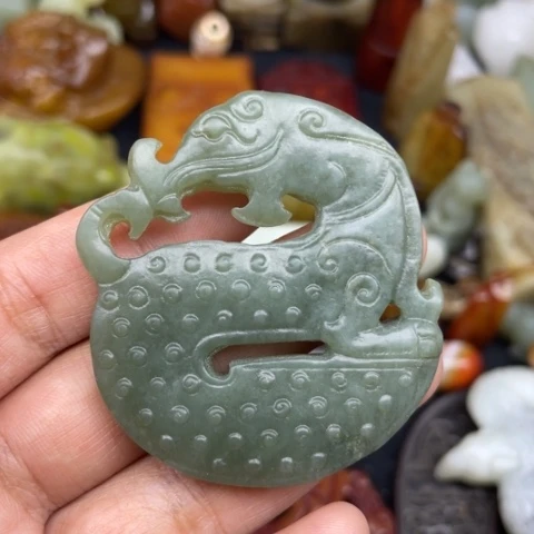 和田玉未镶嵌颈饰43