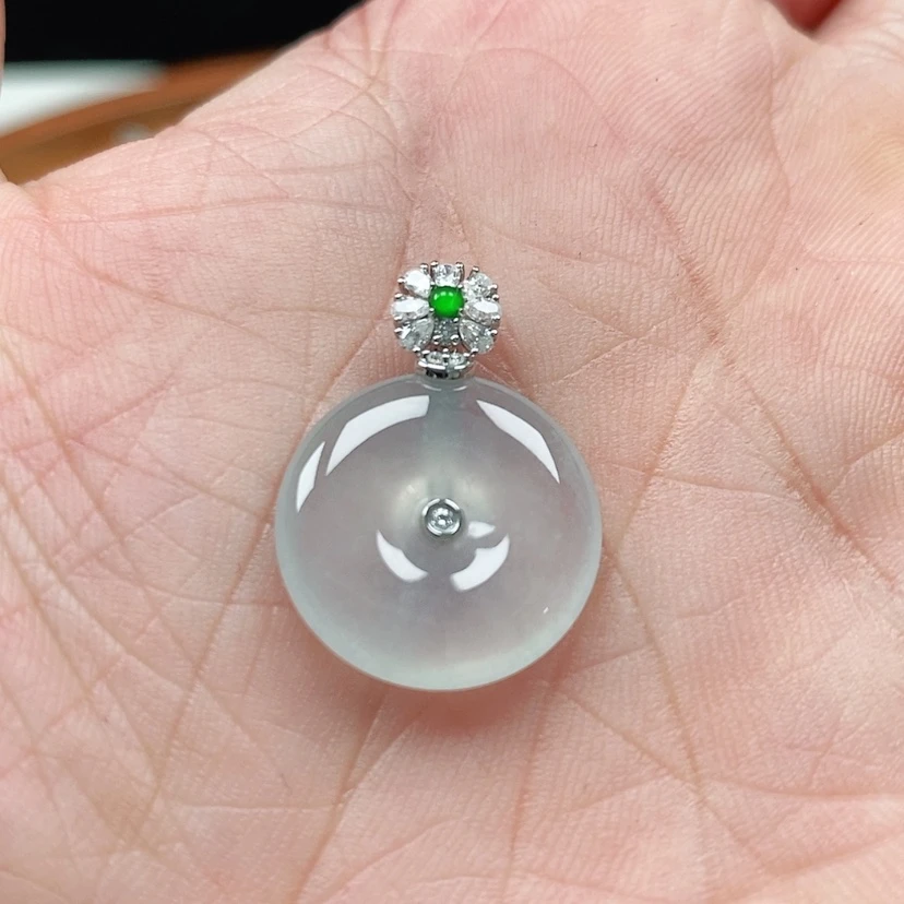【闪购商品】翡翠吊坠(不含链)18K金镶嵌