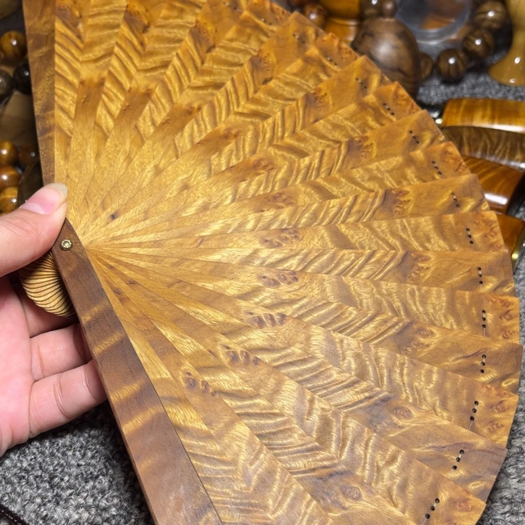 金丝楠枯木福利扇子