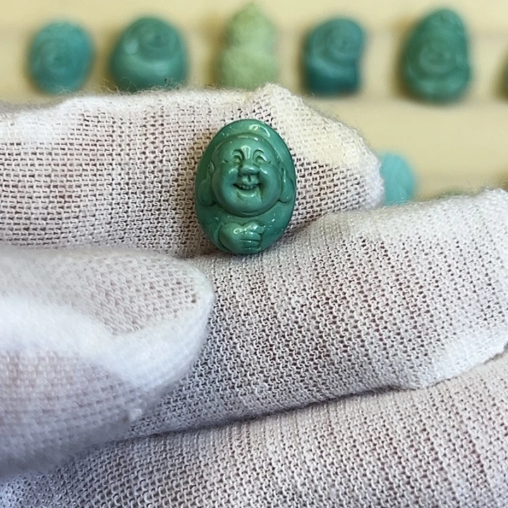 绿松石未镶嵌颈饰弥勒