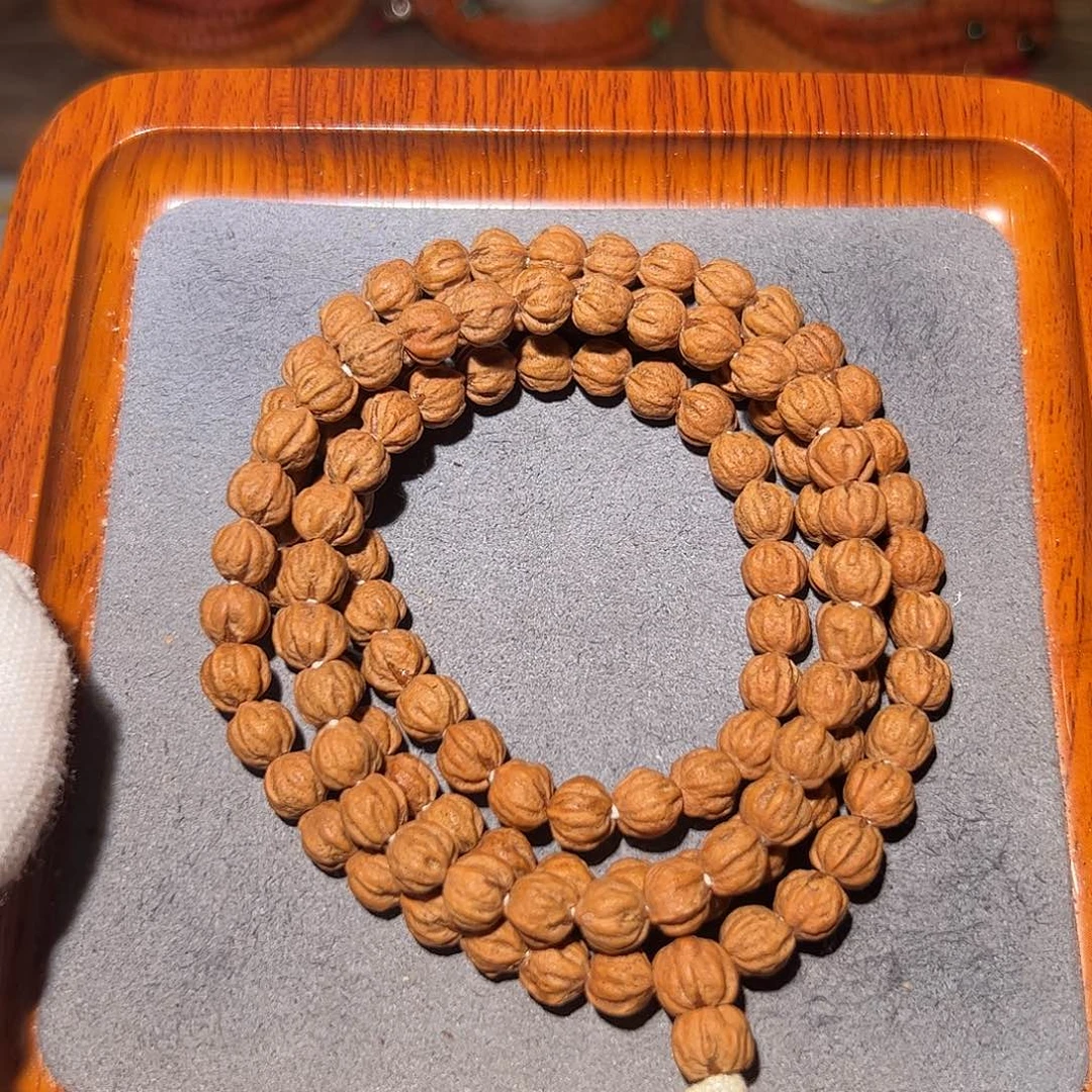 胖***唬柏香籽/百香籽吊坠红油皮原桩莲花7.5+