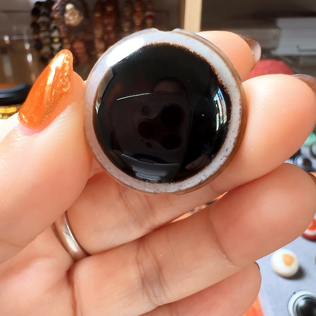 只买单纯的吊坠，没带链子，属的性质。1板眼