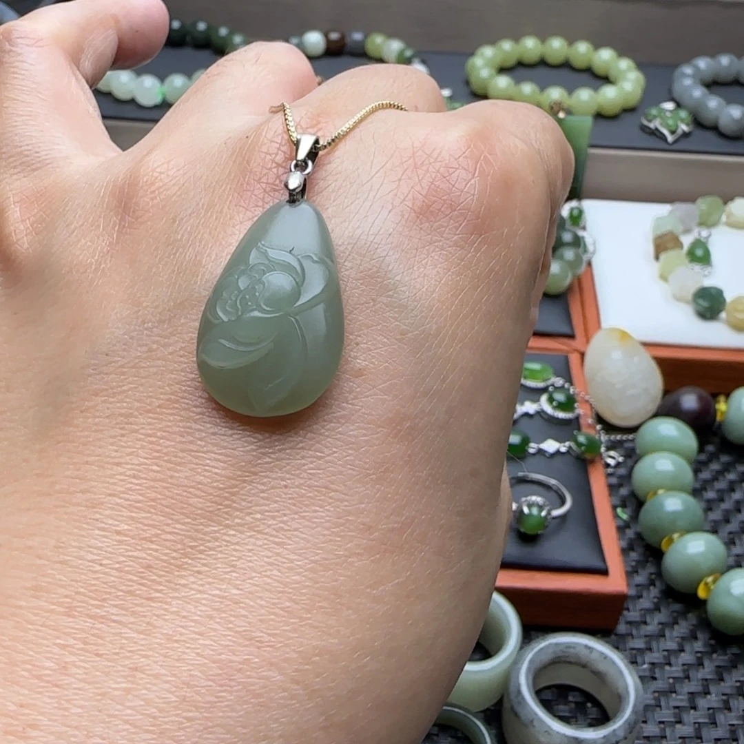 和田玉（糖玉）未镶嵌颈饰