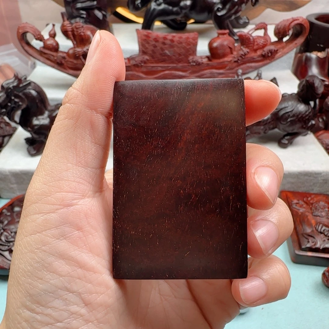 小叶紫檀把件D****n龙鳞无事牌