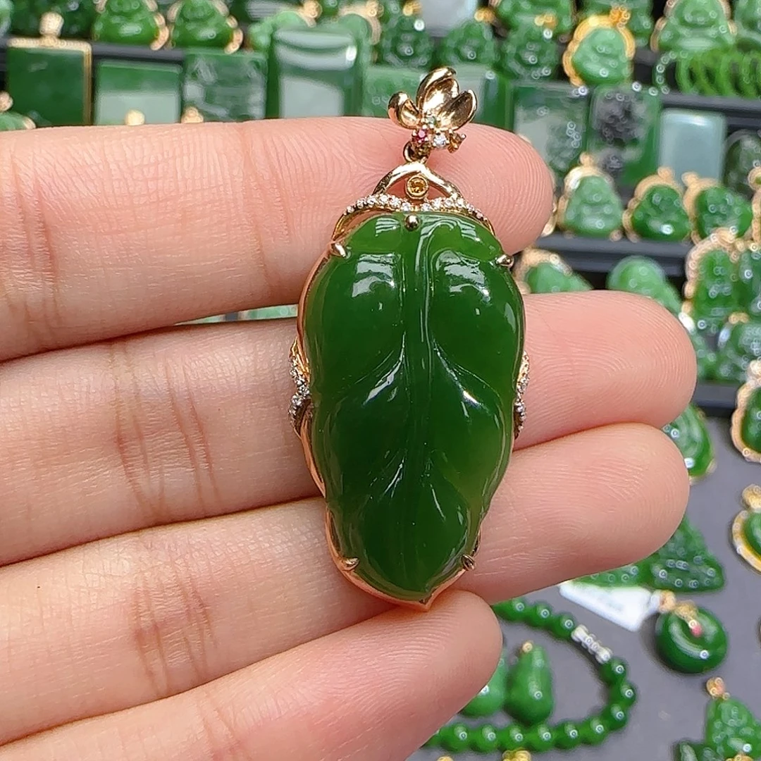 和田玉（碧玉）18K金镶嵌颈饰