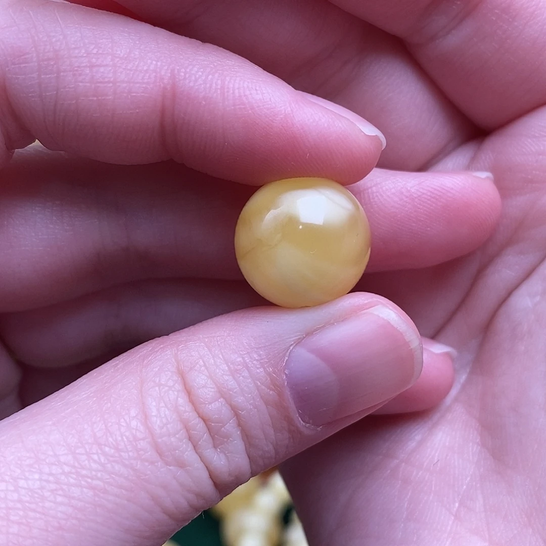 毛***桑蜜蜡未镶嵌珠宝奇石