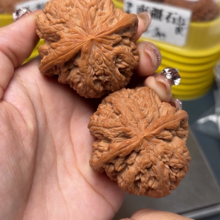 文玩核桃吊坠48-32980-2