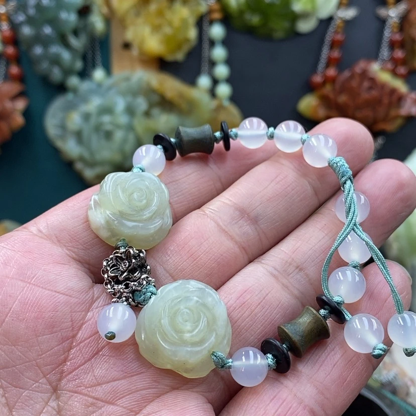 【闪购商品】未镶嵌蛇纹石玉手牌