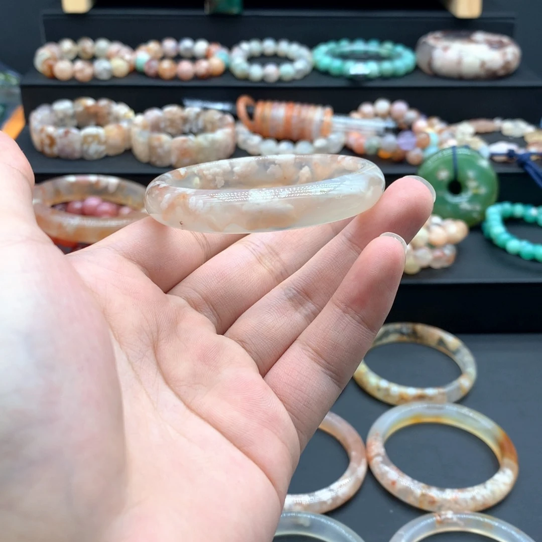 【闪购商品】手镯玛瑙/玉髓未镶嵌美*