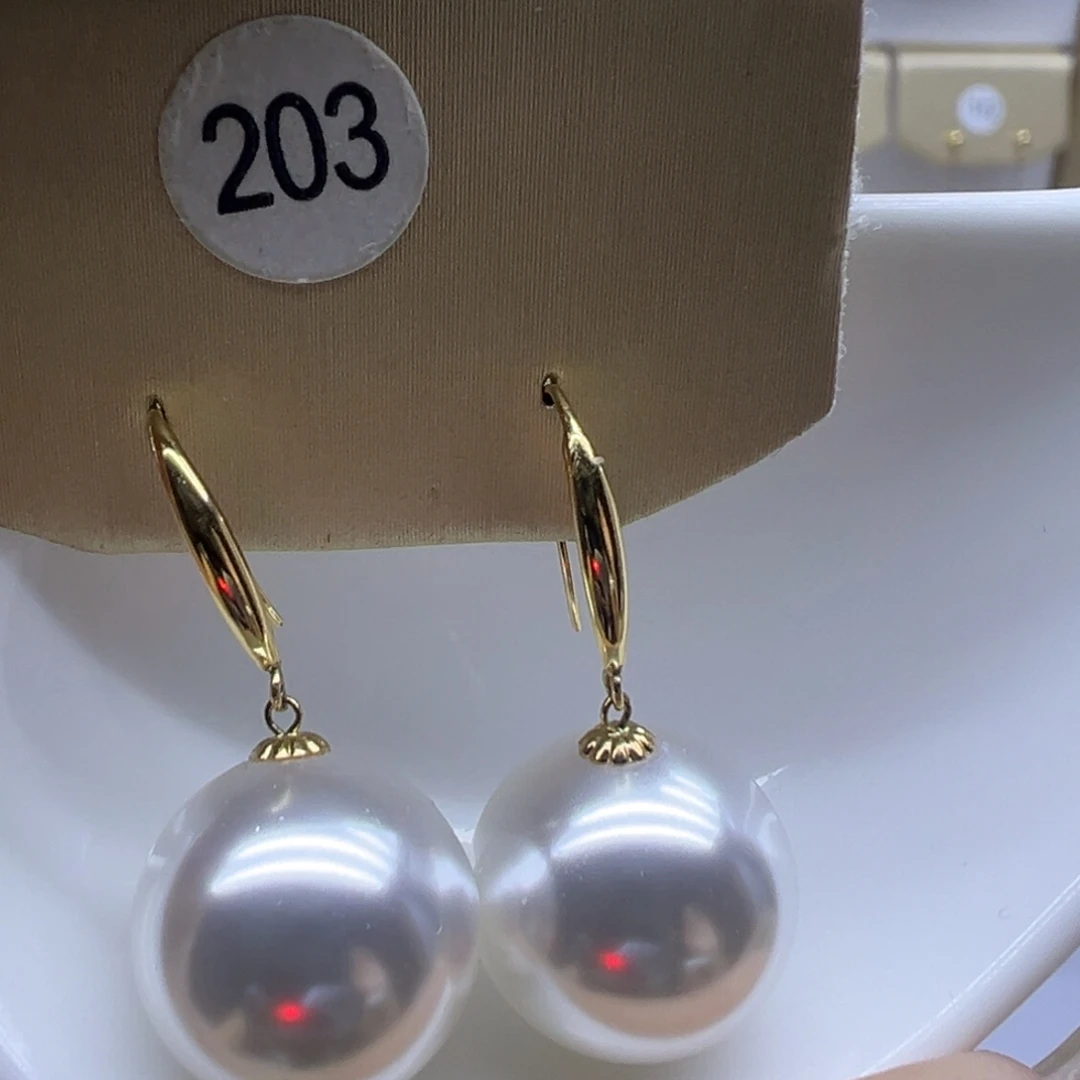 耳饰18K金镶嵌淡水珍珠