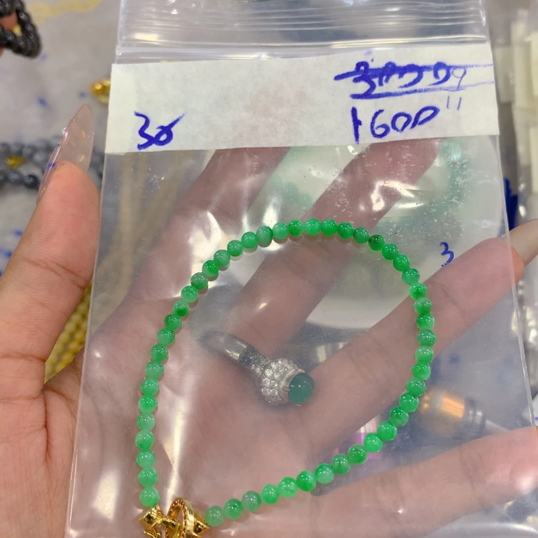 未镶嵌定制翡翠天然缅甸翡翠多样性