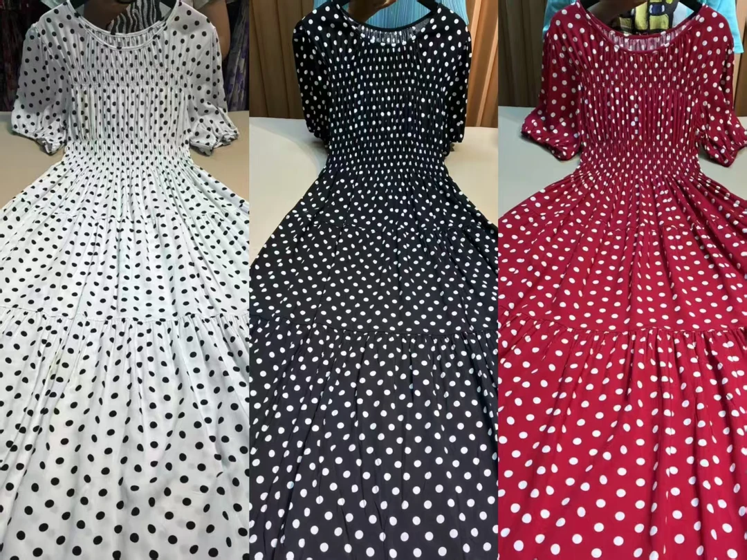 波点3色 遮肉显瘦褶皱气质连衣裙女2025年夏季新款