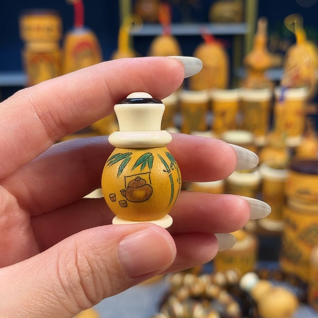 大叶紫檀（黑酸枝木类）