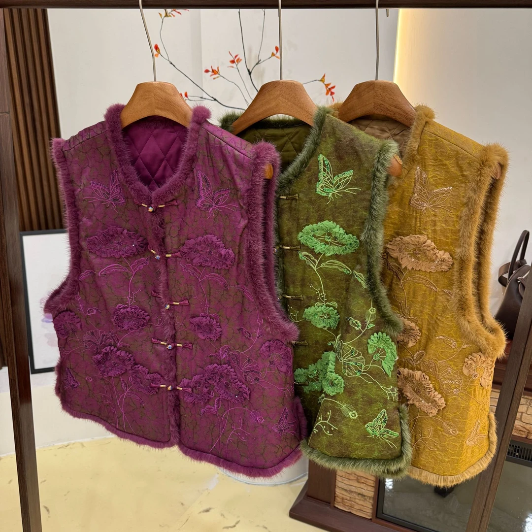 李大美【宠粉福利】2026款水貂毛刺绣时尚重工百搭复古马夹-L766