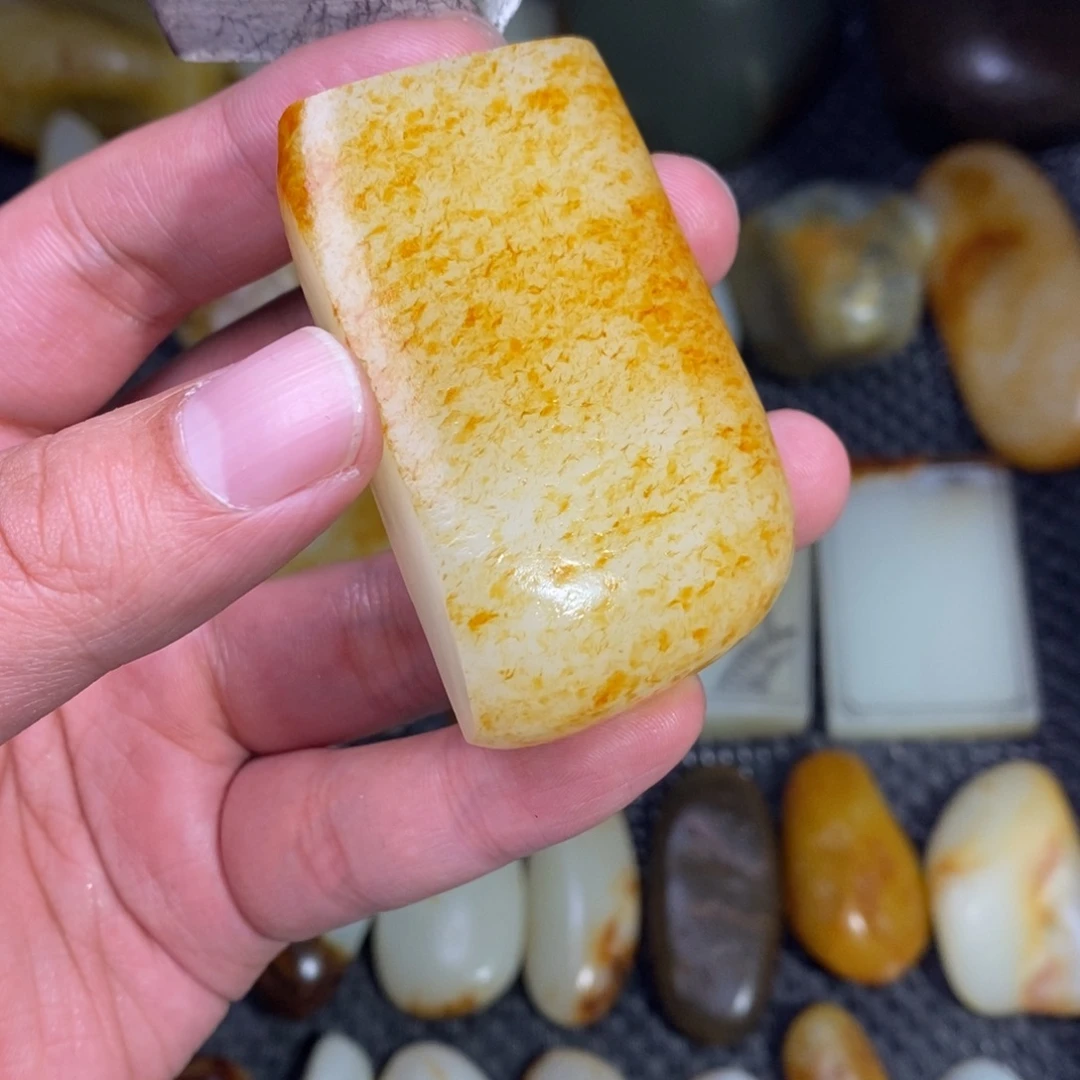 人***何定制和田玉未镶嵌挂件