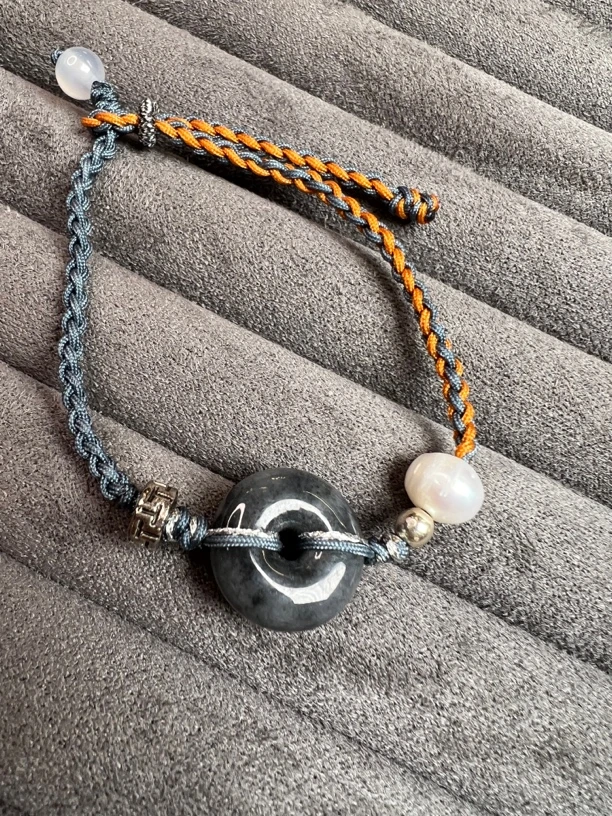 翡翠乌鸡平安扣手绳