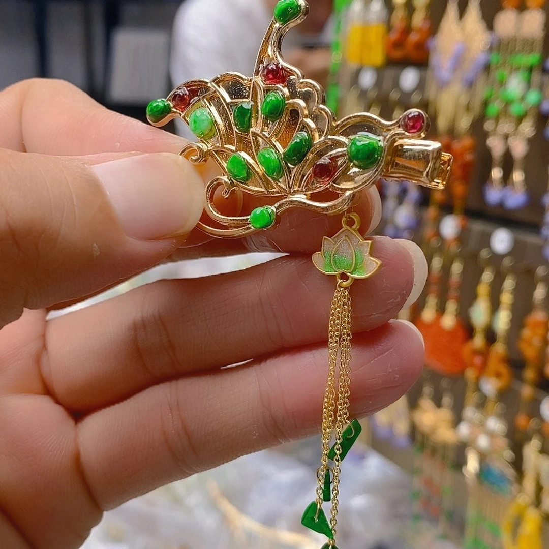 翡翠合金耳饰翡翠