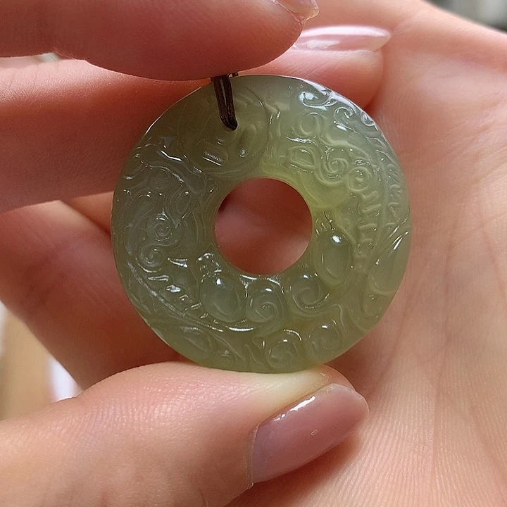 颈饰未镶嵌和田玉