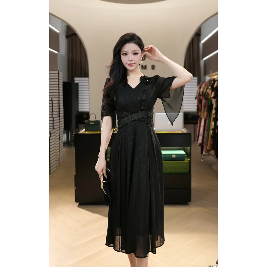 现货2025周年福利夏季【Q24-X322】法式气质设计感V领黑色连衣裙子