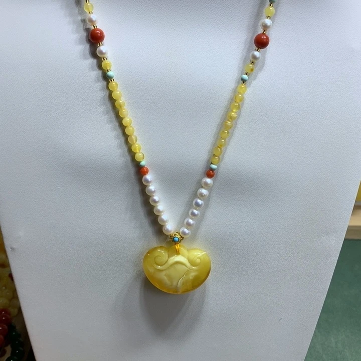 蜜蜡未镶嵌颈饰吊坠