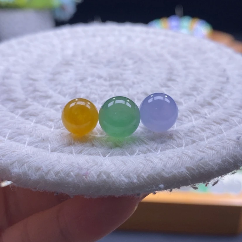 【闪购商品】翡翠颈饰未镶嵌翡翠浓色圆珠3颗