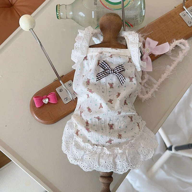 宠物衣服春夏新款碎花蕾丝吊带短款公主裙泰迪比熊狗狗猫咪居家服