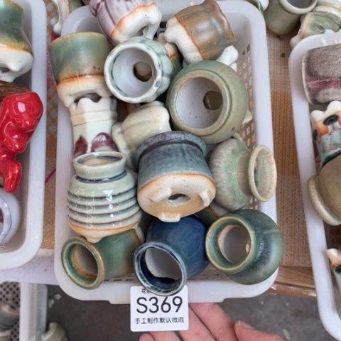 紫砂花盆微瑕369口径3厘米左右