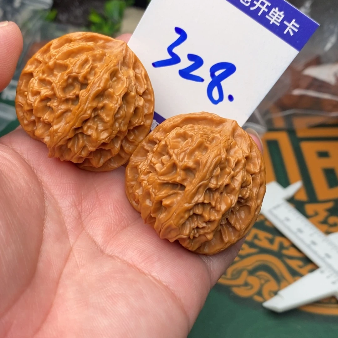 把件文玩核桃苹果园狮子头40