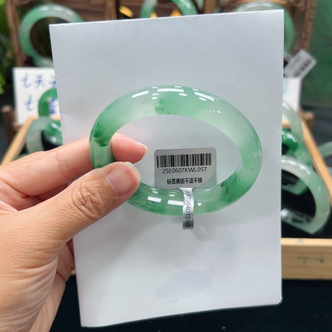 石英质玉未镶嵌手镯➕佳佳5859