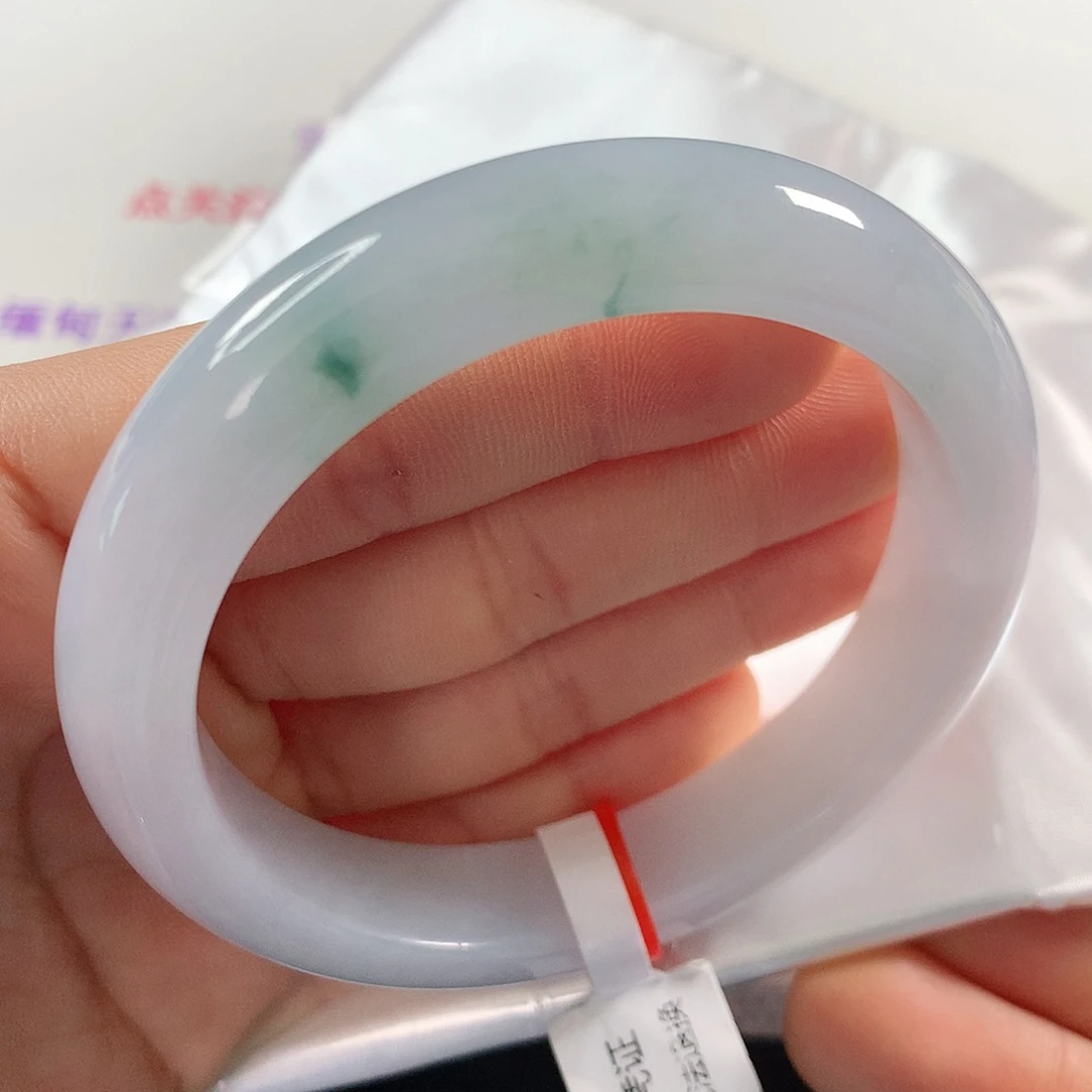 翡翠手镯未镶嵌 正圈①①⑥