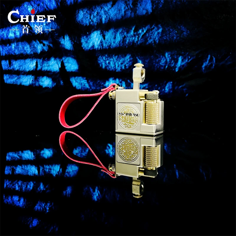 CHIEF/首领小方砖镀钛工艺招财进宝贴彰迷你打火机精致油机挂件