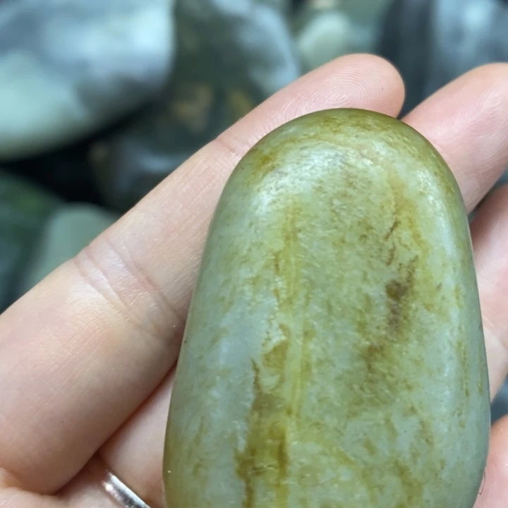 未镶嵌和田玉（糖玉）挂件