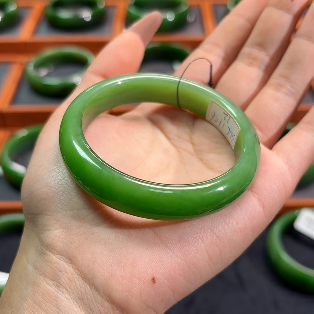和田玉（碧玉）未镶嵌手镯粉绿猫眼5556